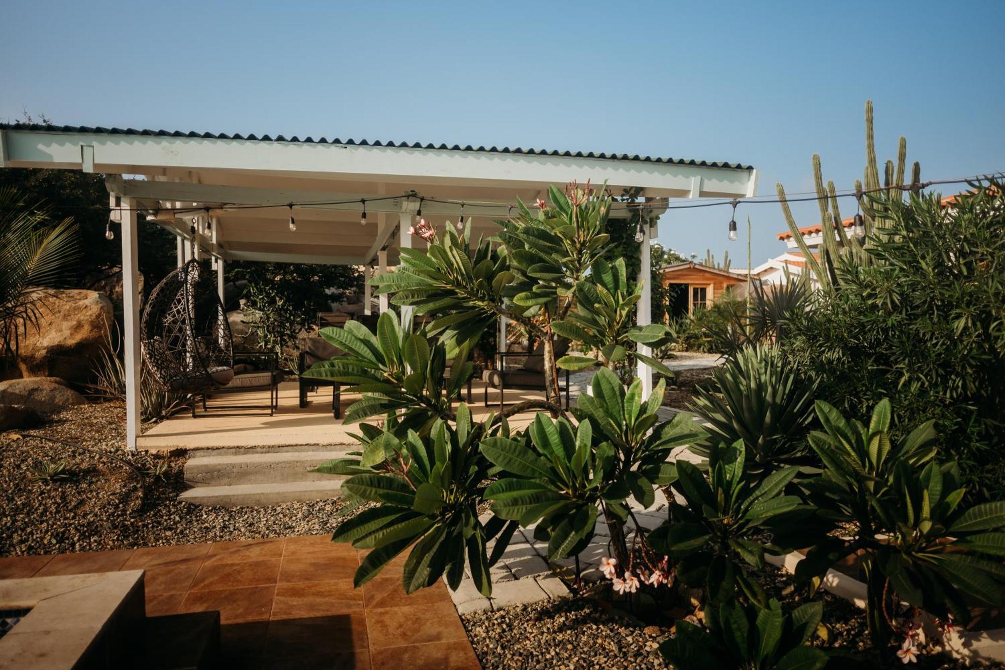 Pura Vida Aruba Appartement Palma Noord Exterior photo